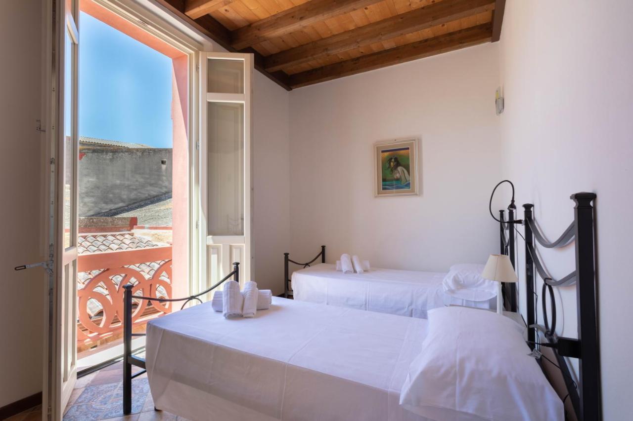 Maison Belle Epoque & Suites Oristano Exterior foto