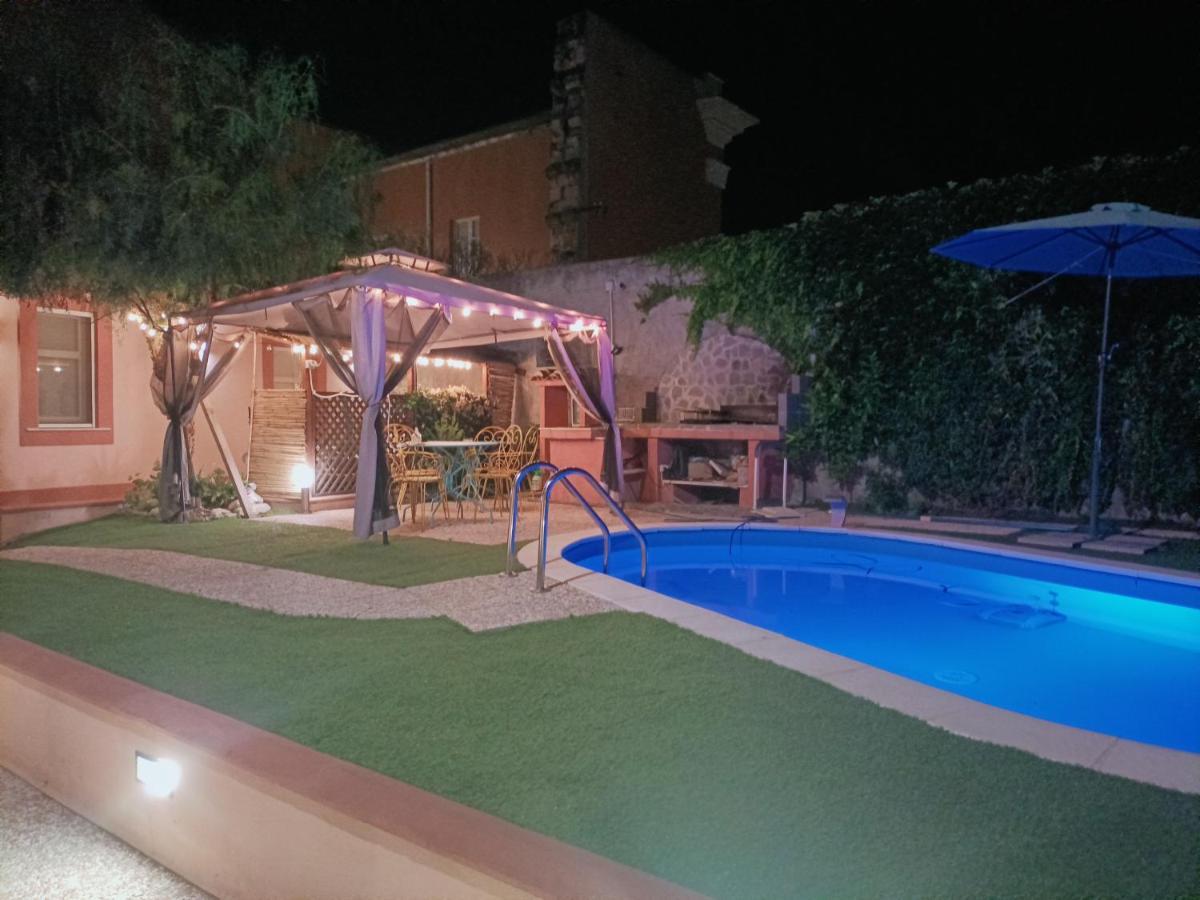 Maison Belle Epoque & Suites Oristano Exterior foto